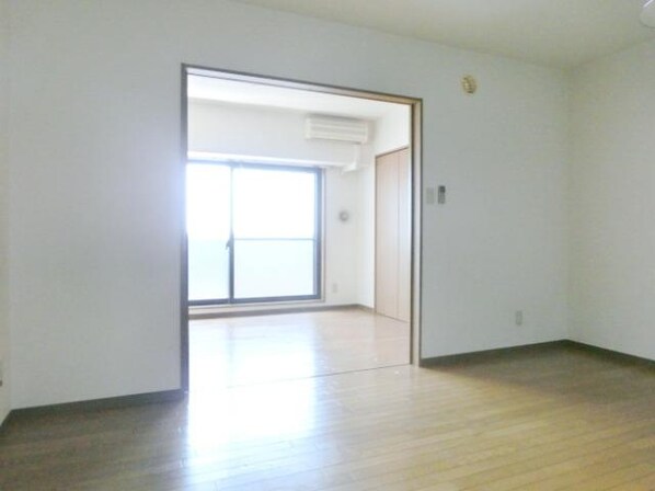 ローズガーデンの物件内観写真